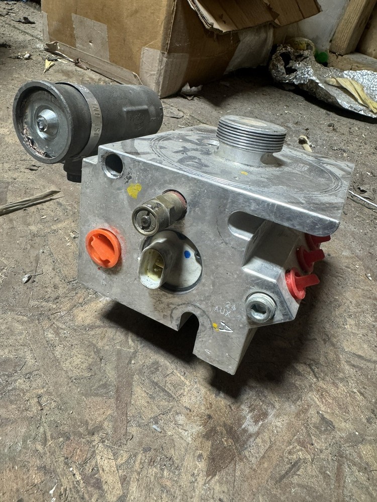 BENDIX ADIS AIR DRYER SINGLE ASSEMBLY - K049199
