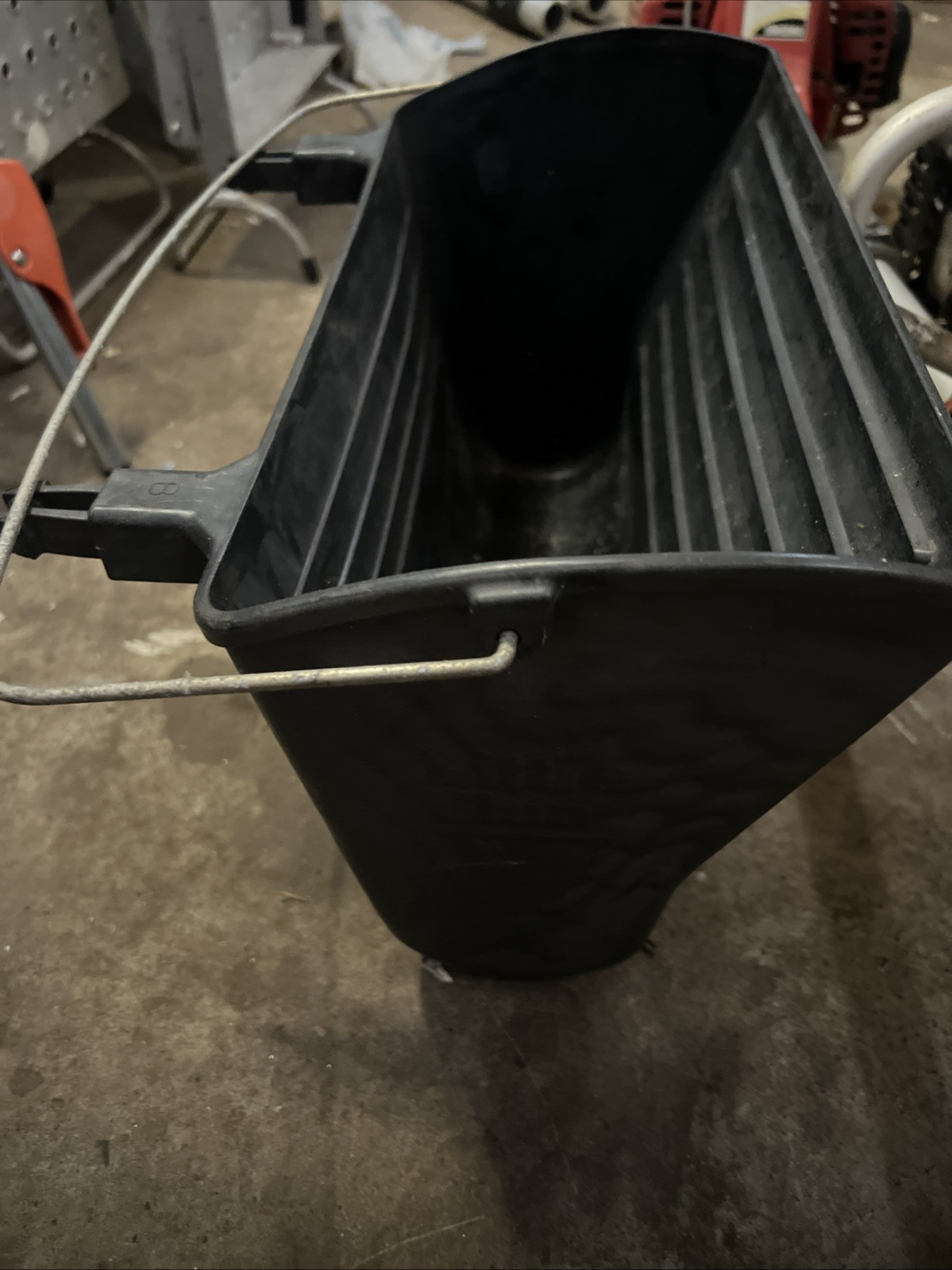 Little Giant Ladder Fuel Tank Accessory 1 Gal./ 15lbs Capacity Paint Tool Tray