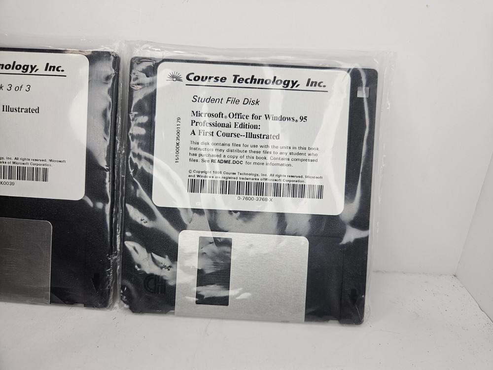 Vintage 3.5 Disk (4) Microsoft Office Illustrated Windows 95 UNTESTED