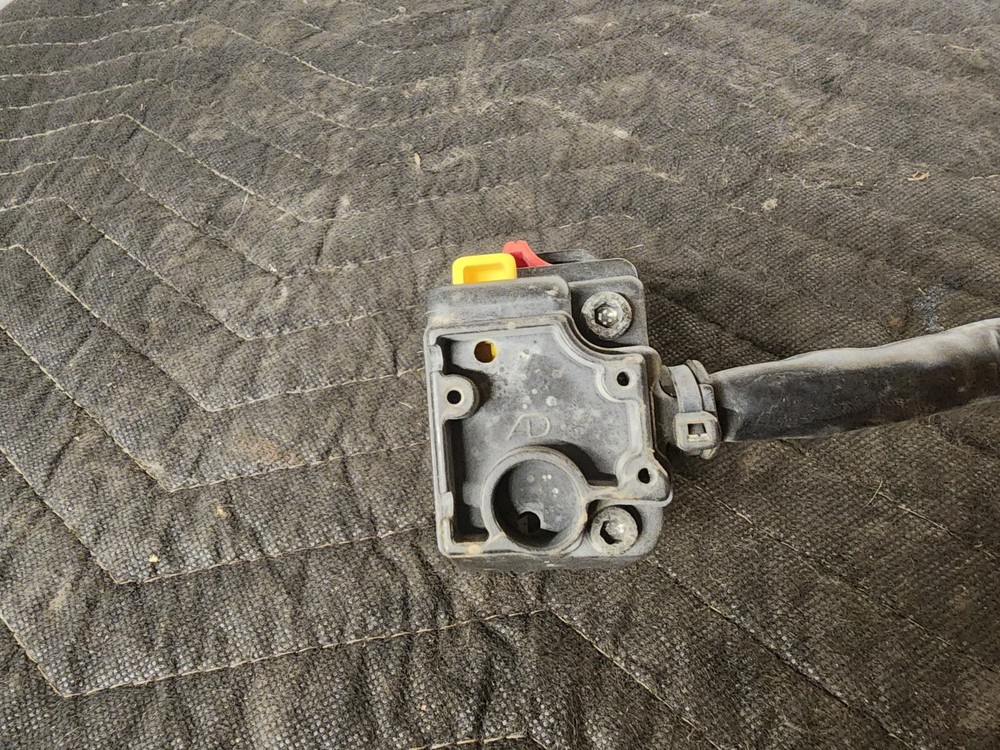 #A372 2010 Can Am Outlander MAX 400 Start Button Kill Headlight Switch OEM