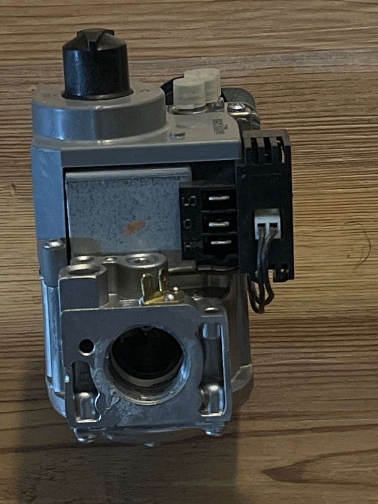 lennox gas valve