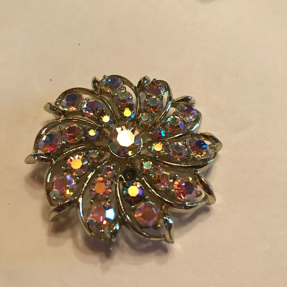 2" Rhinestone curations brooch EXC Condition MP