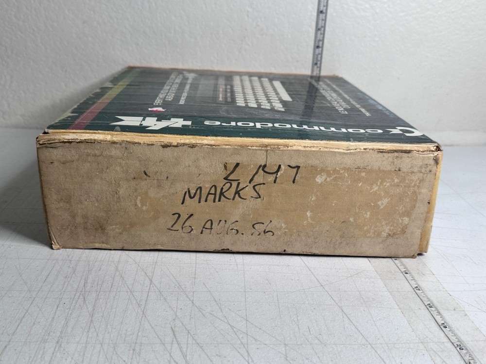 Rare Commodore Plus/4 Canadian French Model Boxed NTSC Computer System 1984 Vint