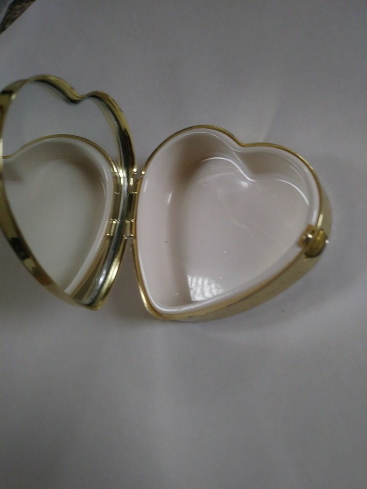 polished brass Marie Antoinette mirrored compact