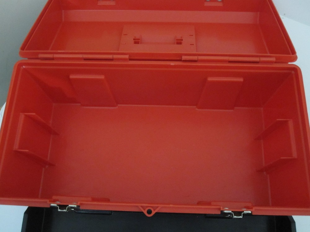 Akro Mils 19 inch Red Tool Box with Tray Double Latch EUC MINTY
