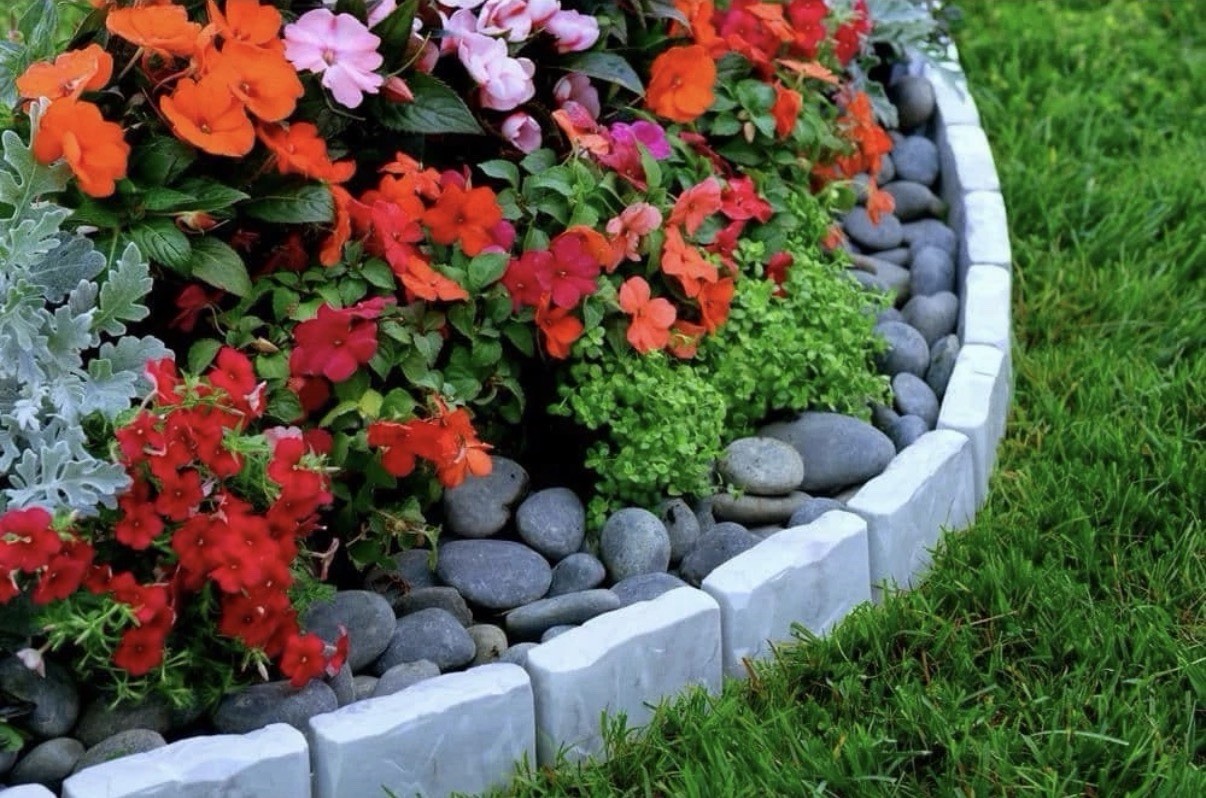 Vigoro 10ft Gray No-Dig Faux Stone Edging Kit – Decorative Garden Border