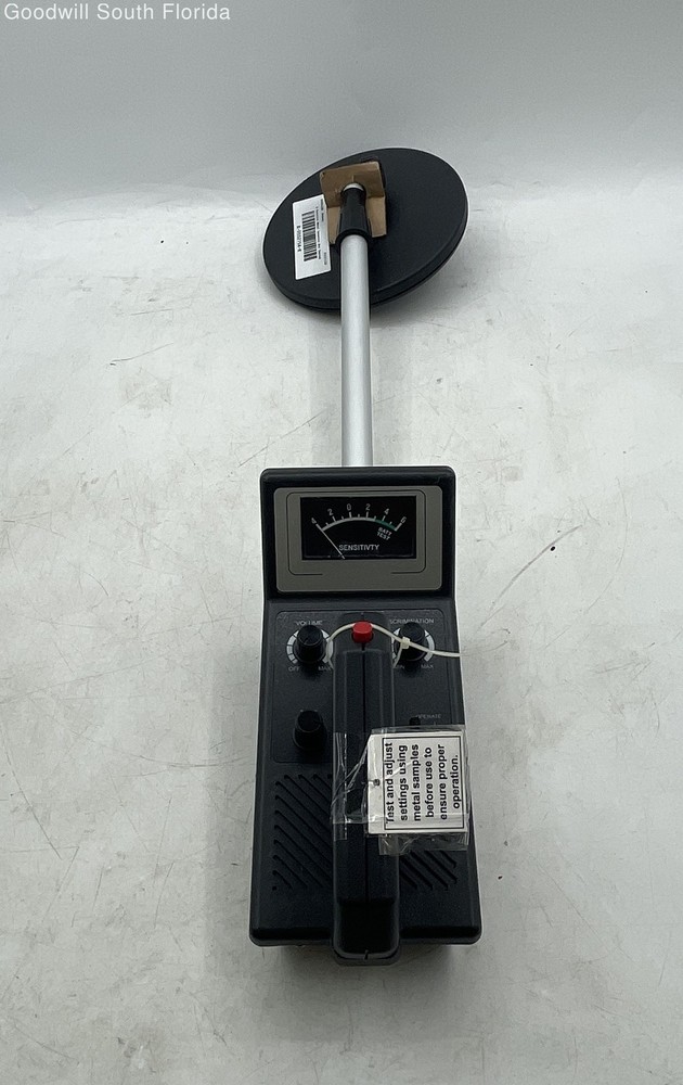 Black Portable Electric Test And Adjustable 6 Function Metal Detector Not Tested