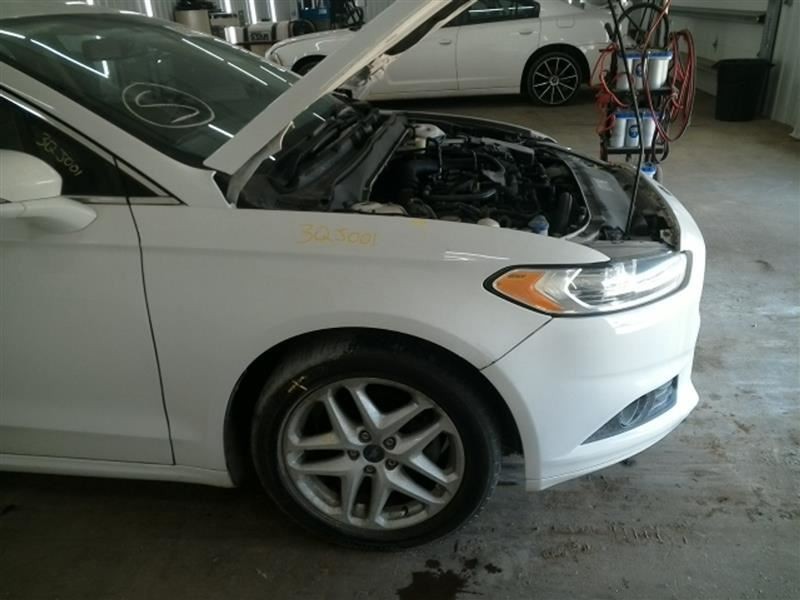 FUSION 2014 High Mounted Stop Light 104699486