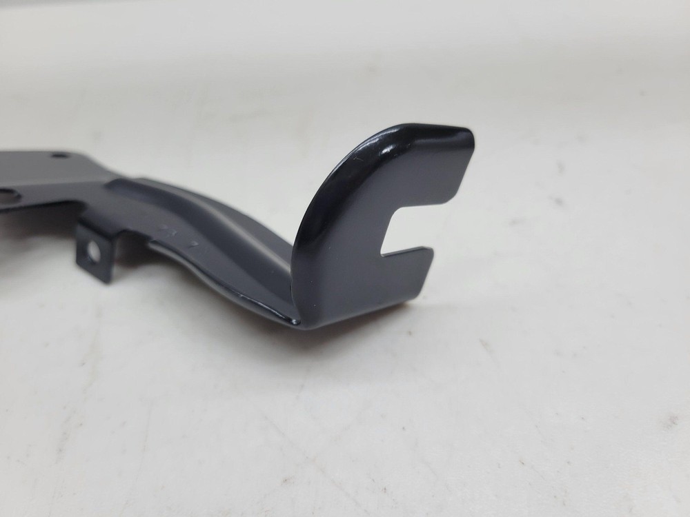 Audi Retaining Bracket 8R0-941-355