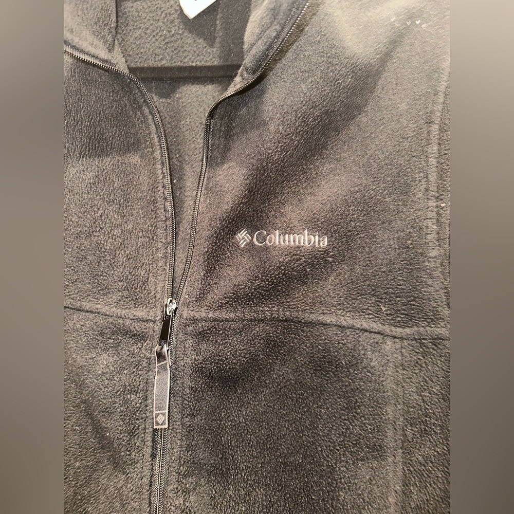 Columbia Men's Size Medium Black Fleece Jacket