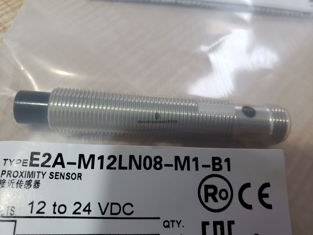 1PCS E2A-M12LN08-M1-B1 Proximity Switch Sensor NEW