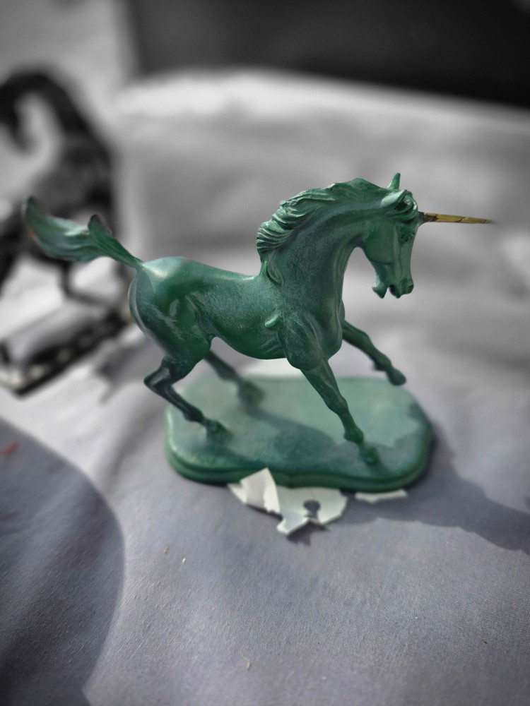 Choice Franklin Mint Unicorn Treasury Figurine