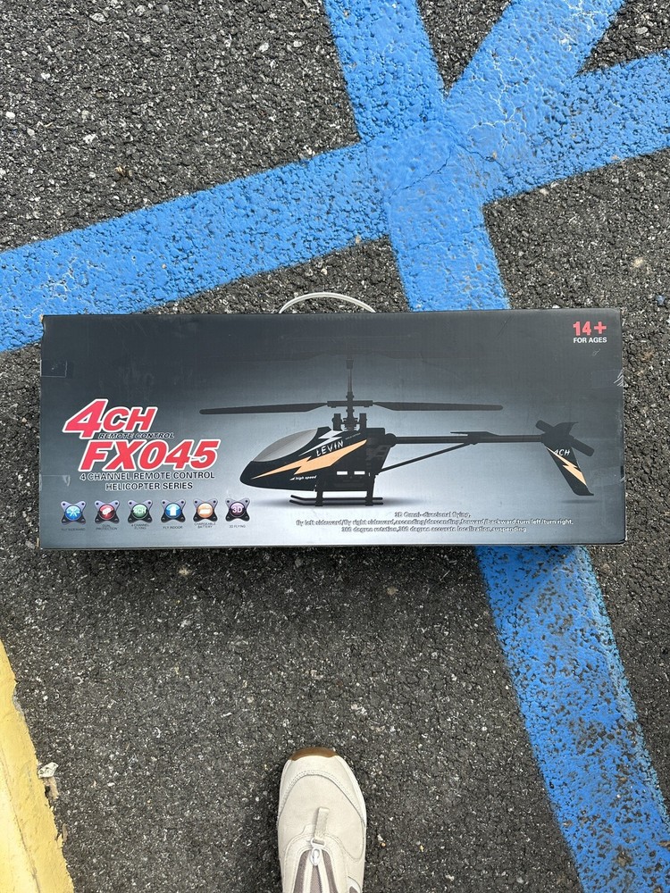4CH remote control helicopter by Levin Toys