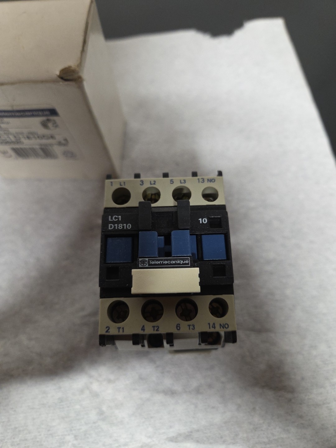 Telemecanique Contactor LC1D1810G6