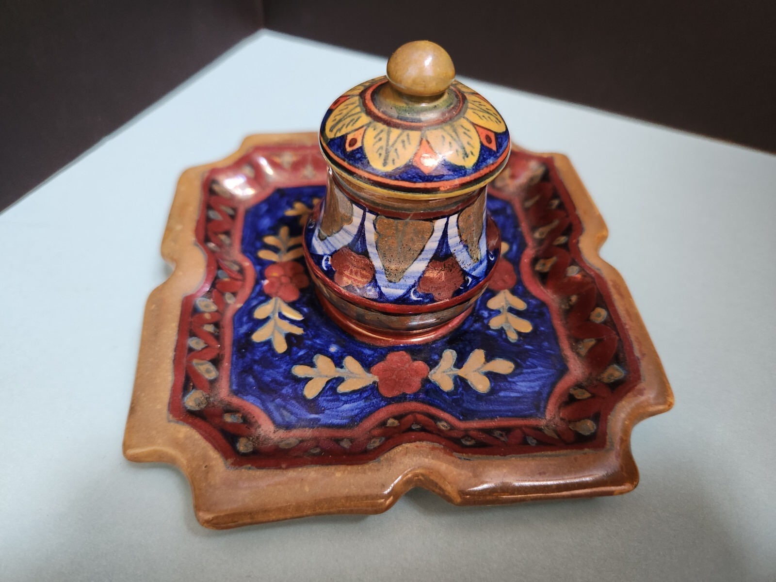 Majolica INKWELL, Societa Ceramica Umbra, Attached Tray & Lid Gubbio Italy