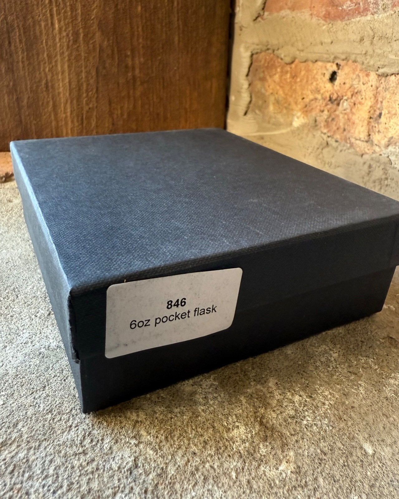 6oz Wentworth Pewter Pocket Hip Flask with Leather Sleeve - Style 846 New in Box