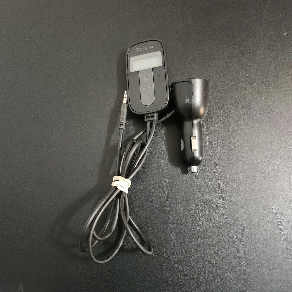 Belkin Tunecast Auto Universal Adapter FM Transmitter F8M066