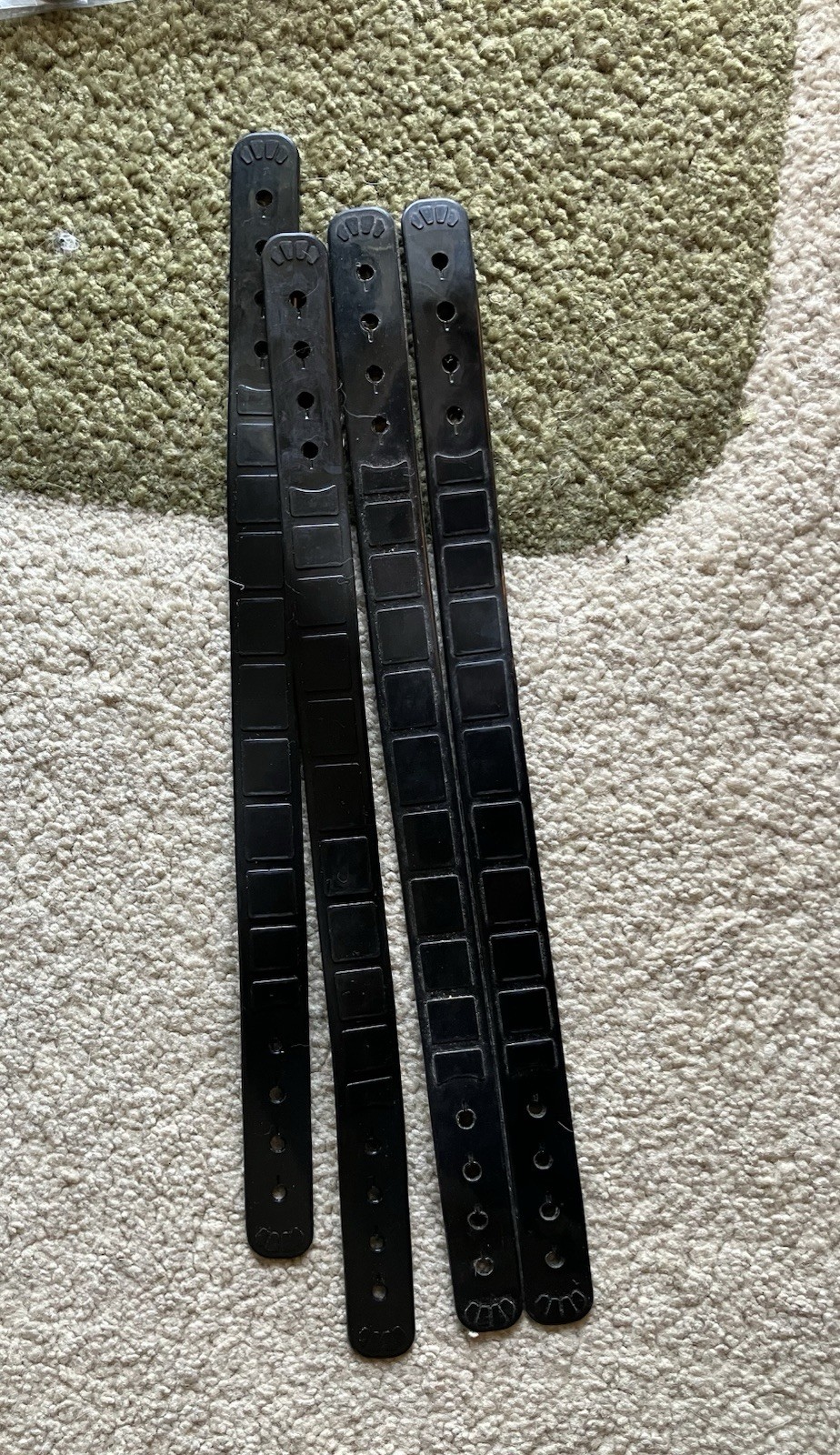 Scoot Boots Slim Hoof Boots - Size 5 - NIB condition with Straps and Spare Parts