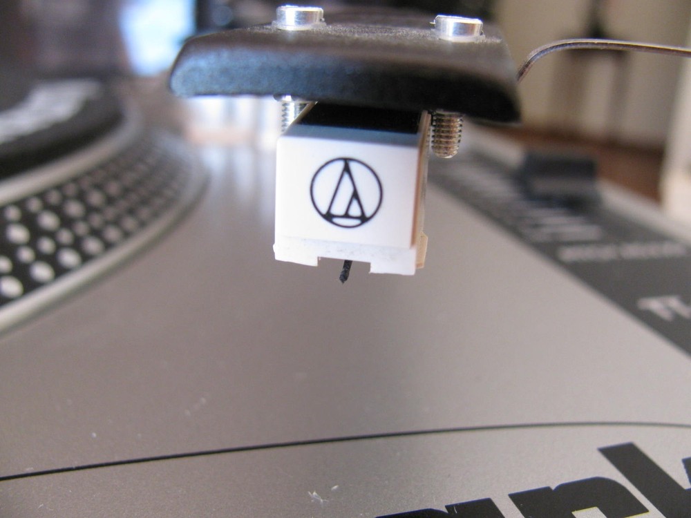 Numark TT-1520 Direct Drive Turntable Cover Broken Tested Working Condition