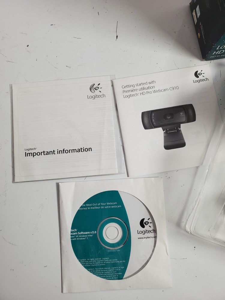 Logitech C910 HD Pro Webcam 1080p- Black - Open BOX - Box Damage