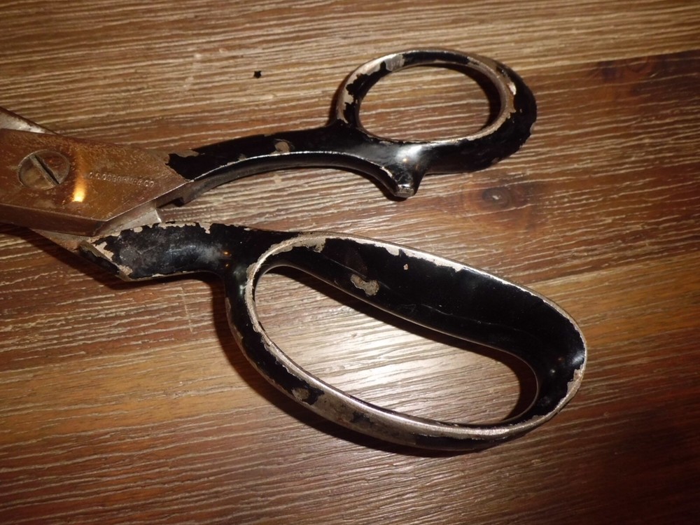 VINTAGE C.S. OSBORNE & SONS Large Shears Scissors