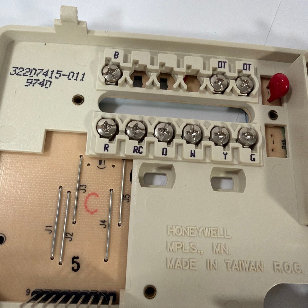 Honeywell T8602C2000 Programmable Thermostat Beige