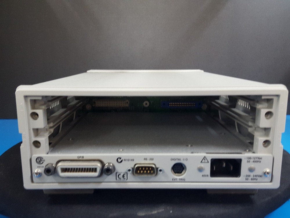 Agilent 3499B: Switch / Control System Main Frame (1356)