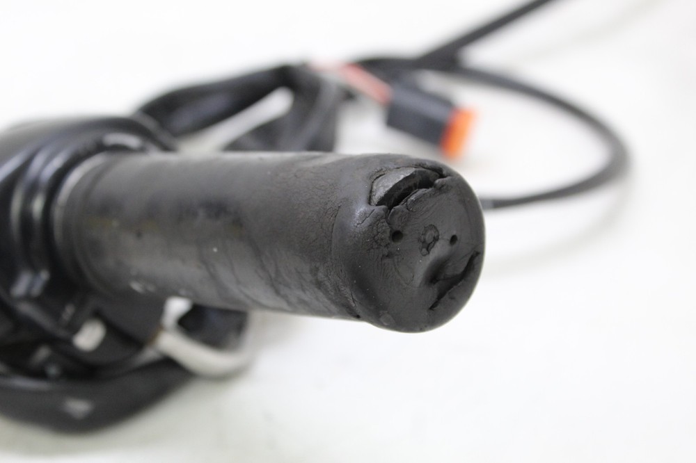 2000 Harley-Davidson Softail FXSTD OEM RIGHT CLIPON HANDLE KILL OFF START SWITCH