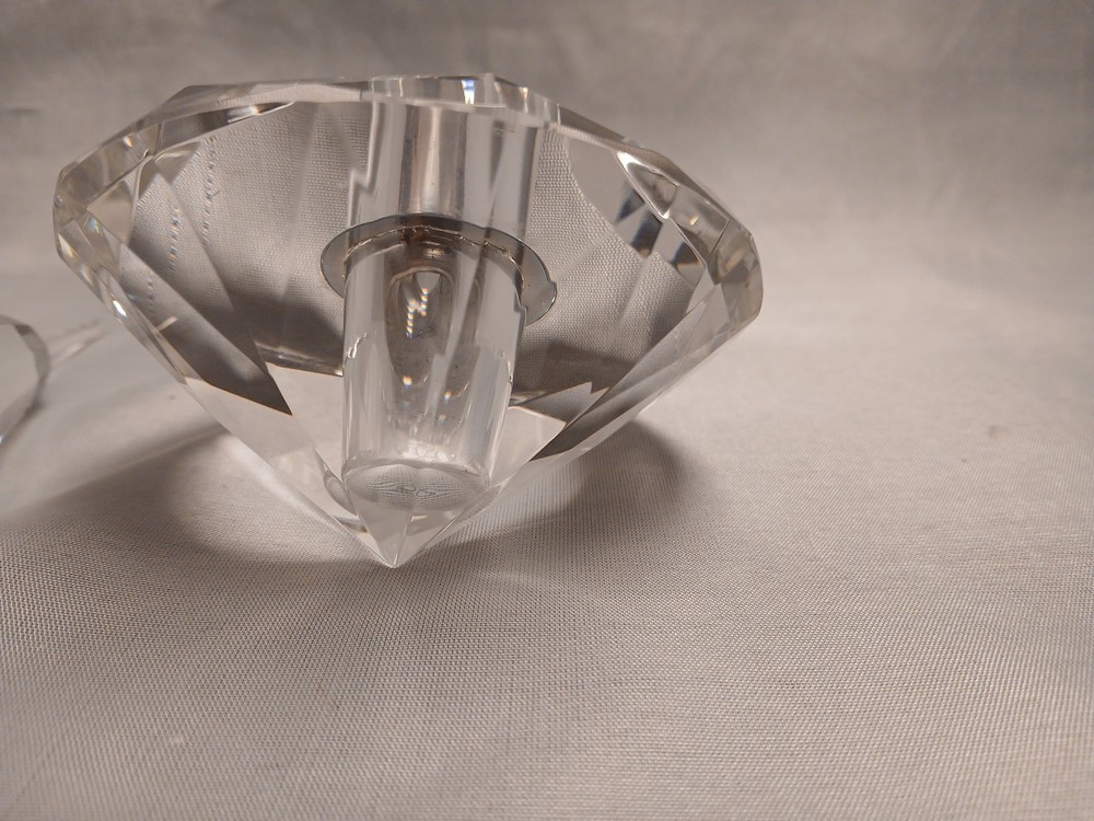 Diamond Shape Faucted Crystal Perfume Bottle