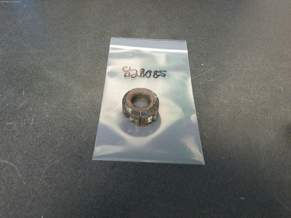 Steering Hyd Steering 828085 Cylinder Adjusting Grease Nut BIN0334