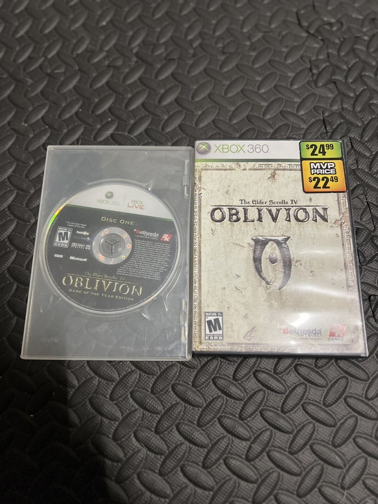 Xbox 360 White Console Bundle W/ Wireless Controller, Cords & Games