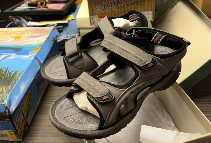 Sonoma Men's Gray Sandals - Size 8