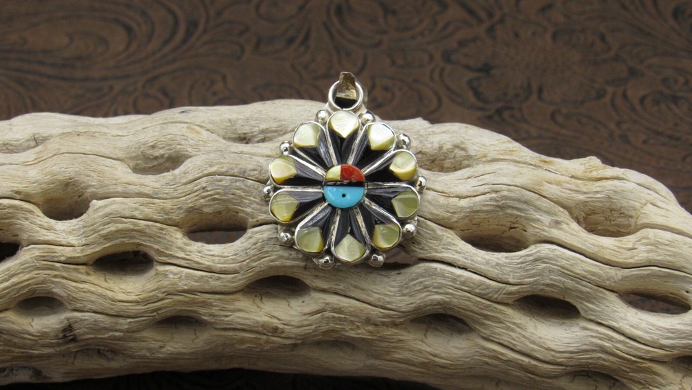 *Multi-stone Inlay Sunface Pendant+