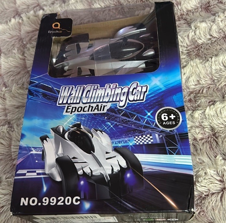 Epoch Air wall climbing car New