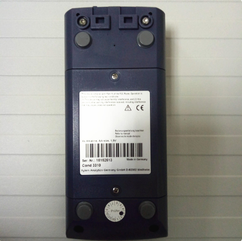 WTW conductivity meter Cond 3310 has no probe.