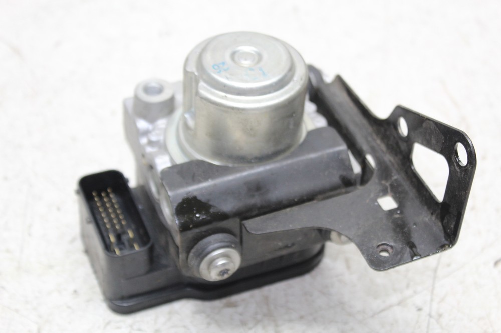 2011 TRIUMPH SPRINT GT 1050 ABS PUMP UNIT MODULE