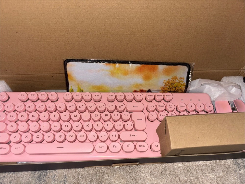 Pink Wireless keyboard & Mouse Set