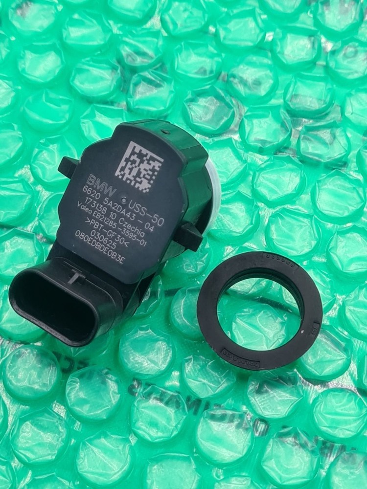 66205A2DA43 NEW OEM BMW Parking Sensor