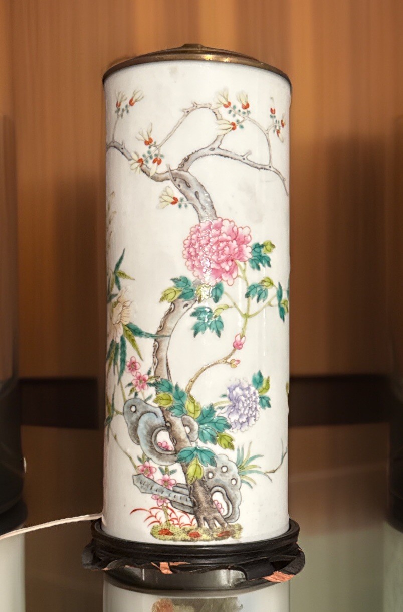 PAIR OF VINTAGE CHINESE HAT STAND LAMPS 17” (to top of socket)