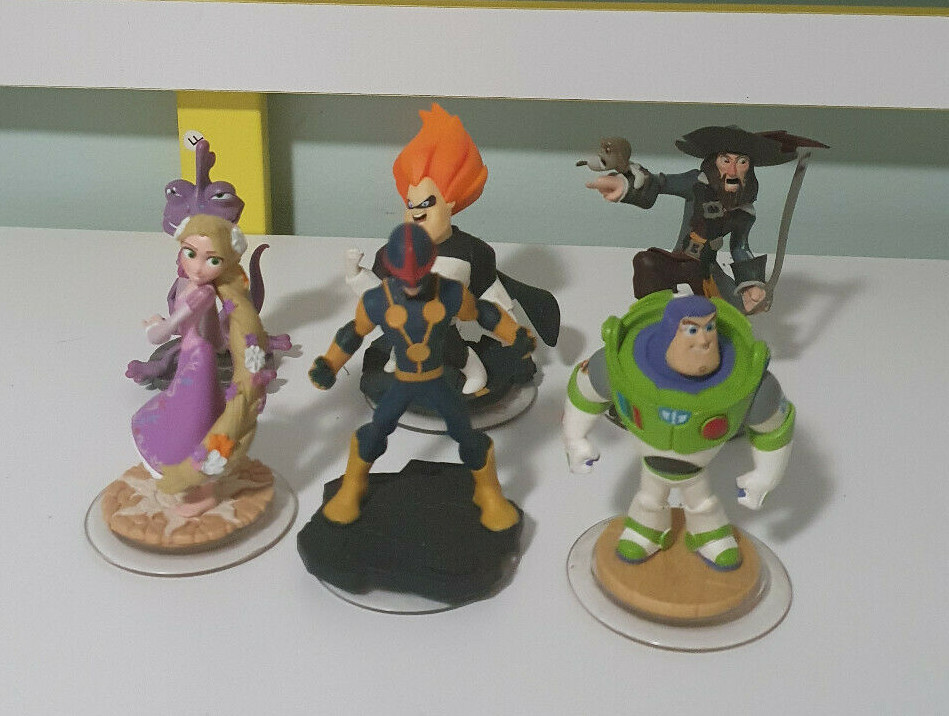DISNEY INFINITY TOYS FIGURINES TANGLED RAPUNZEL NOVA BUZZ LIGHTYEAR RANDALL