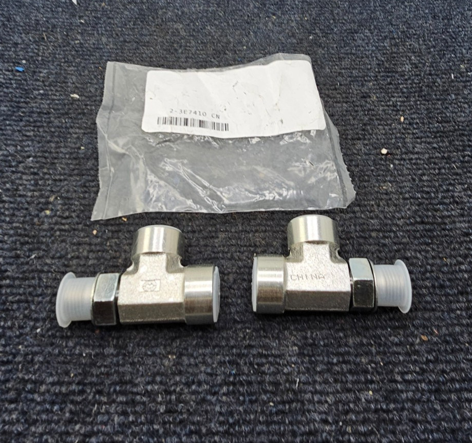 (QTY 2)  Tee Adapter 3E-7410