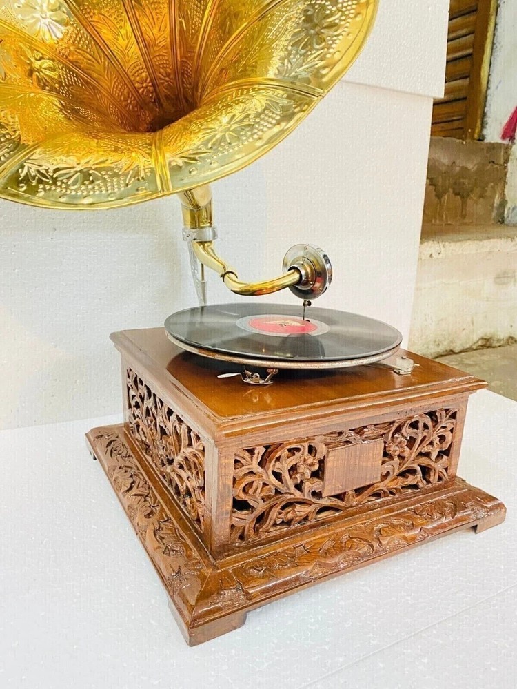 Vintage Gramophone Fully Functional Working Phonograph win-up record player