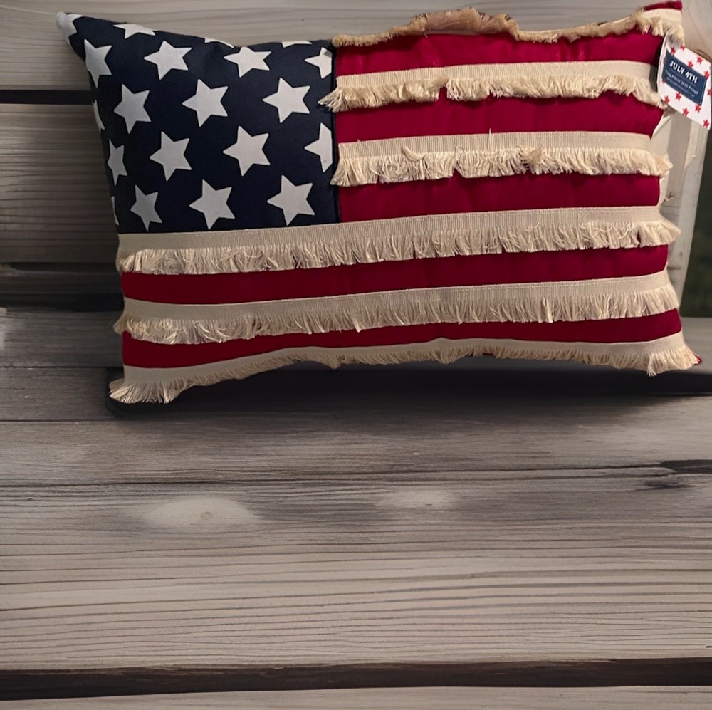 19”x 12” Patriotic Pillows