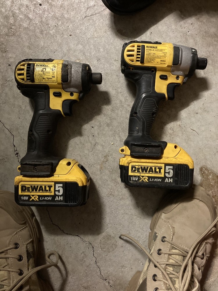 DEWALT DCF885M2 20V MAX 1/4" Impact Driver Kit - Yellow