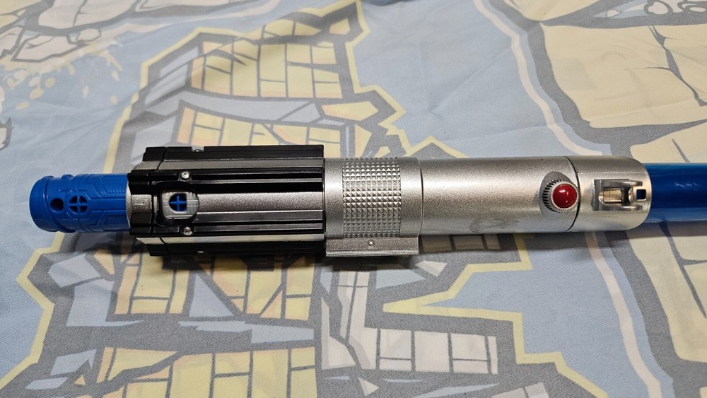 Star Wars Skywalker Blue Lightsaber Hasbro 2015 Extendable Electronic & Tested