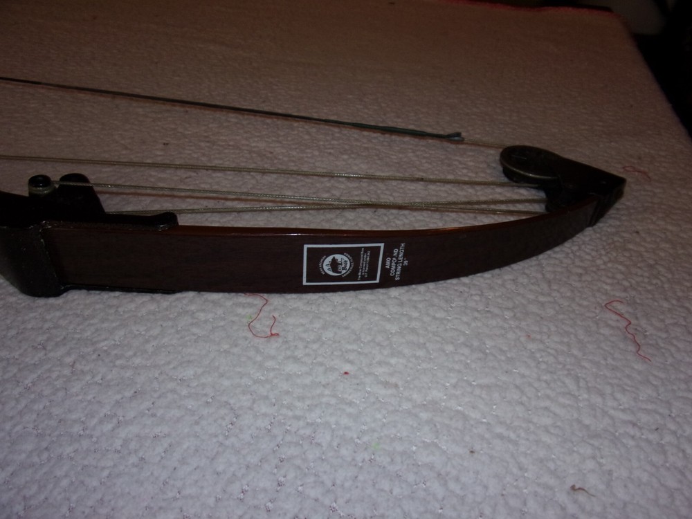 Vintage Bear Whitetail Hunter Compound Bow