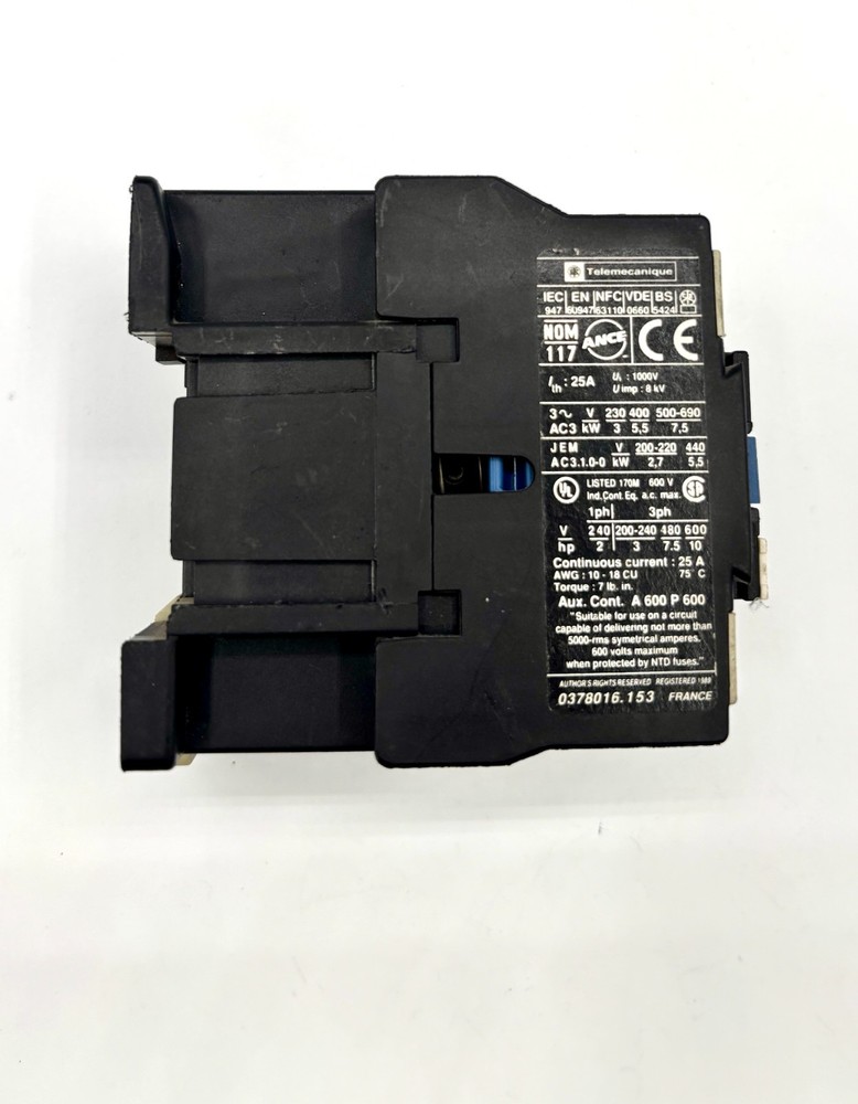Telemecanique / LC1D1210 / CONTACTOR