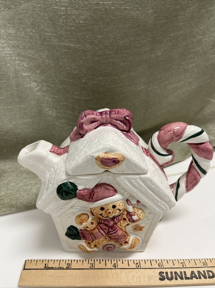 Ceramic Teddy Bear Christmas Themed Tea Pot
