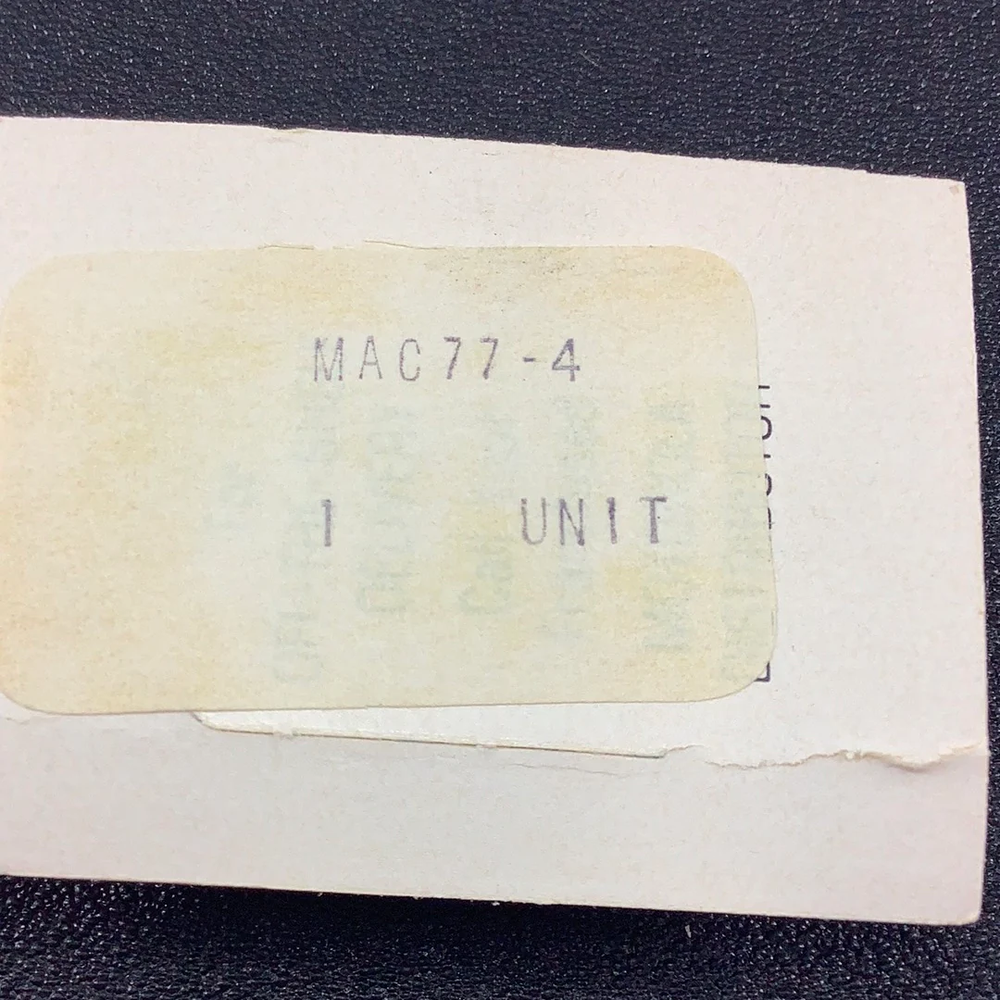 MAC77-4 - MOTOROLA - TRIAC