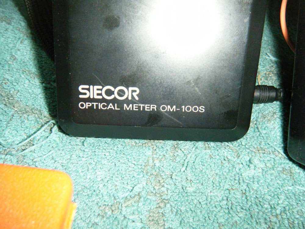 • Siecor OS-100 and OM-100S